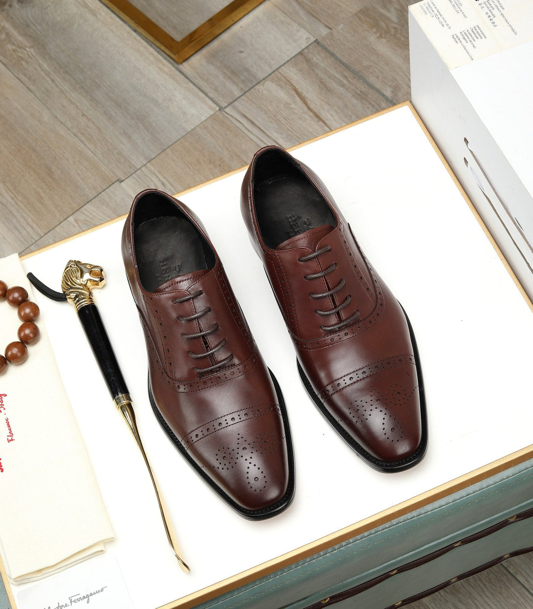 Hm Oxford Lace-Up Russet With Pattern Calfskin