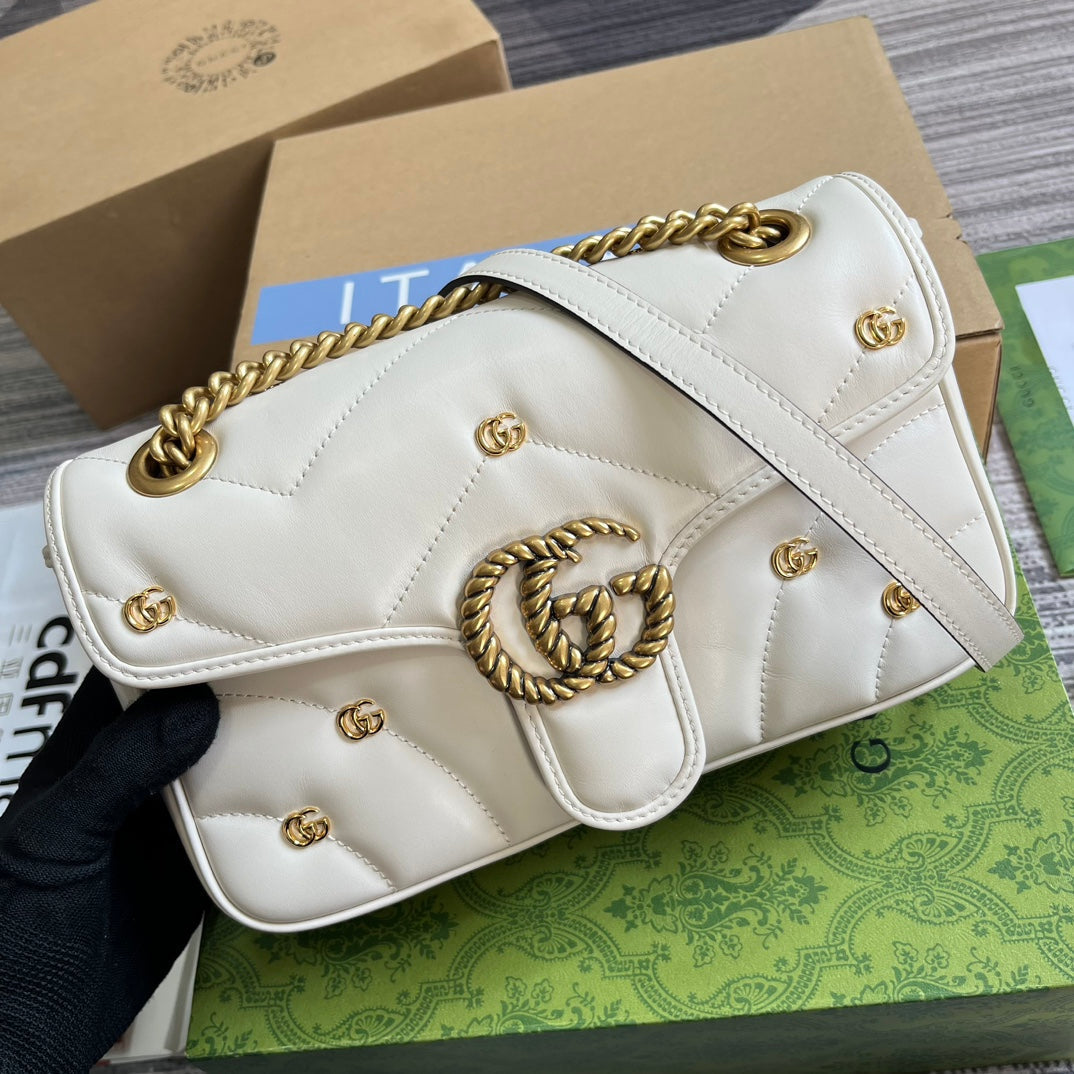 GG Marmont Medium 26 Bag In White Lambskin