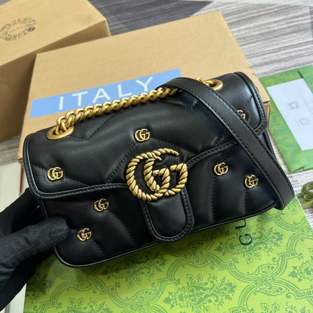 GG Marmont Small 22 Bag In Black Lambskin