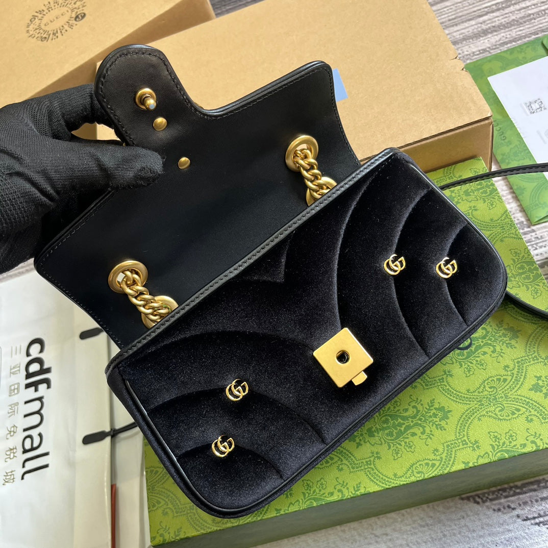 GG Marmont Mini 22 Bag In Black Velvet
