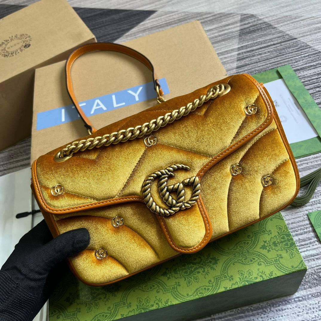 GG Marmont Medium 26 Bag In Golden Velvet
