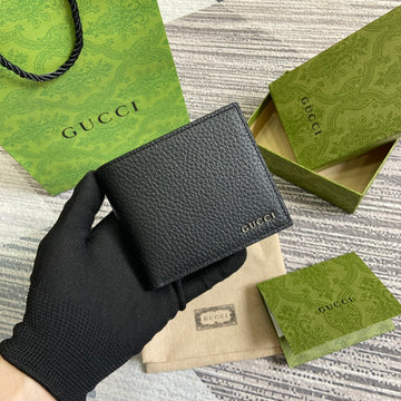 Bifold Wallet 11 In Black Calfskin