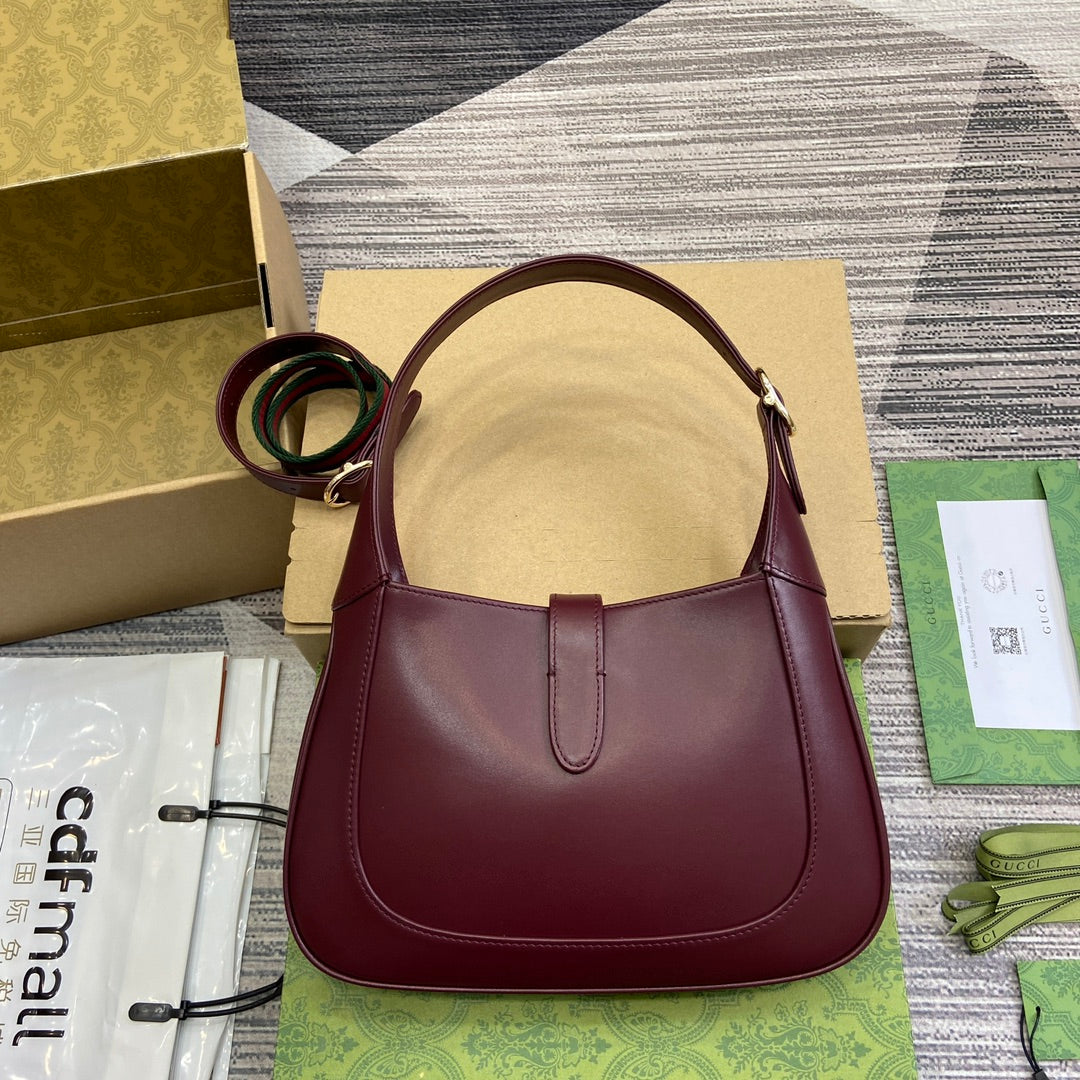 Jackie Small Shoulder Bag 27 In Burgundy Red Calfskin Gold Hardware