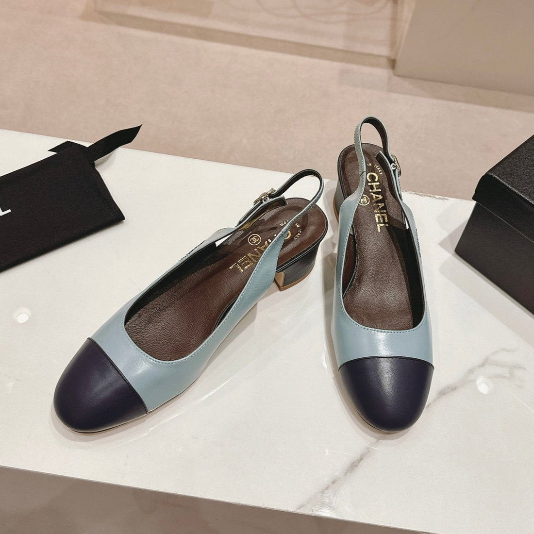 CC 24P Slingbacks 45MM Turquoise Black Lambskin