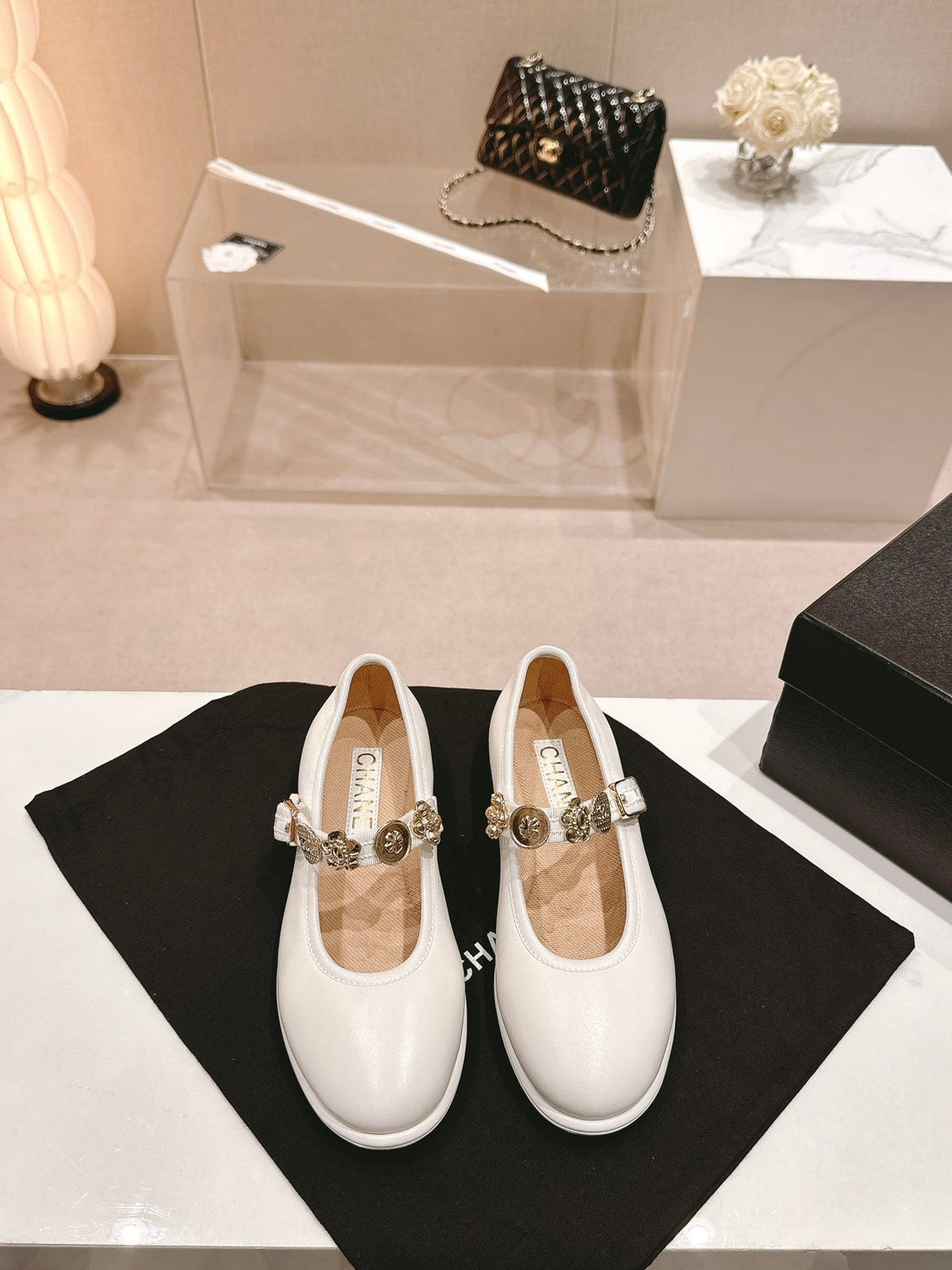 CC Mary Janes Cream Calfskin Light Gold Metalic