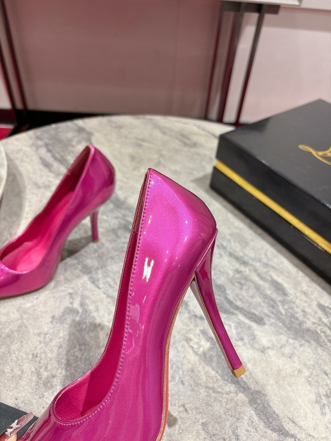 Cl Kate Pumps 100MM Pink Shiny Calfskin 345987
