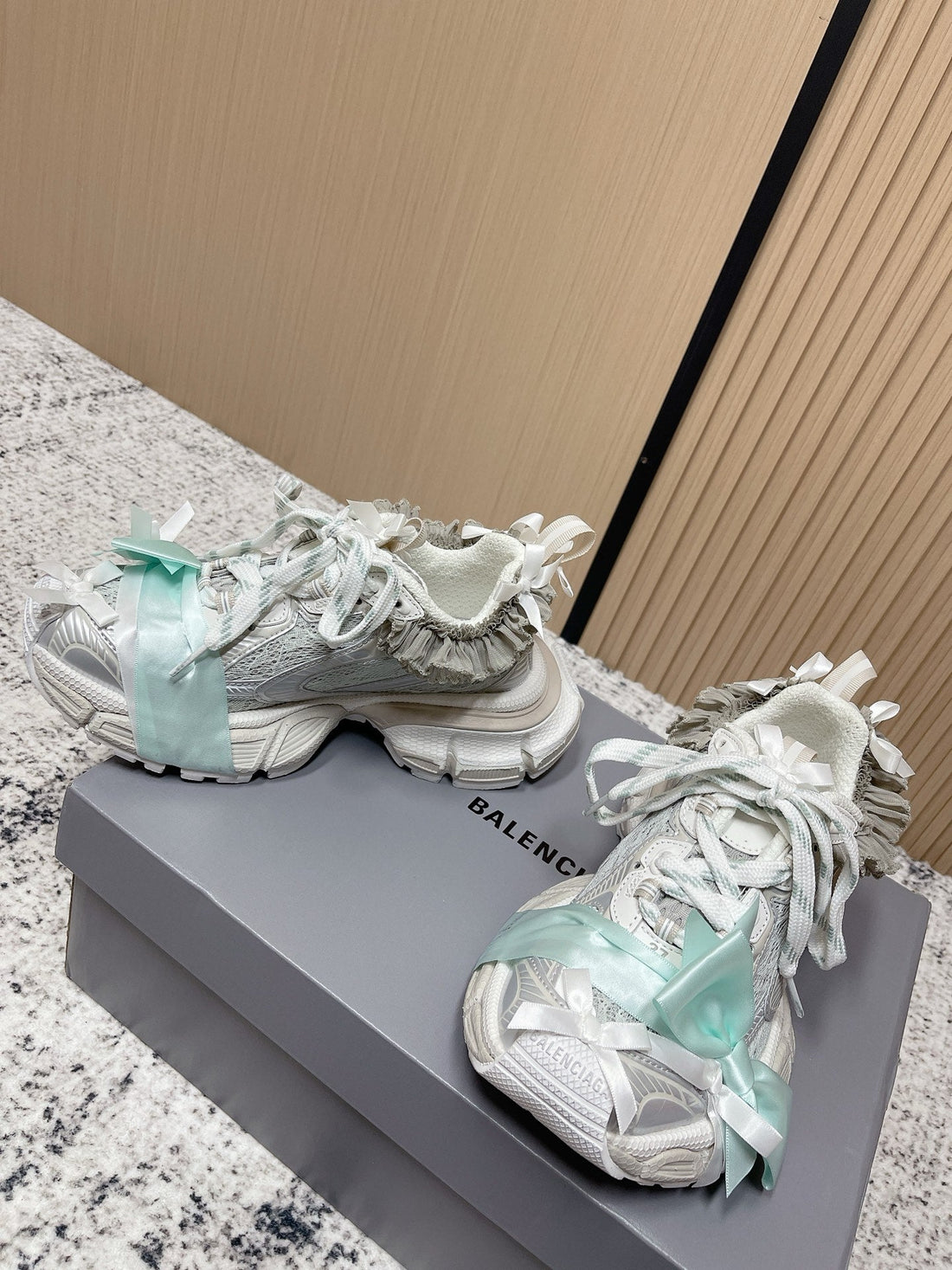 Balenciaga Sneaker Mesh Lace-Up Light Blue Gray Fabric 534186