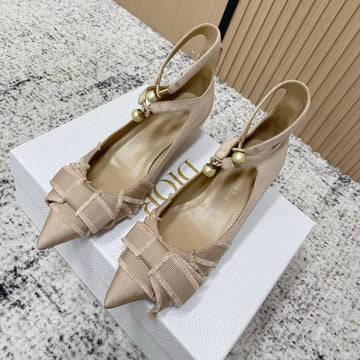CD 26S Pump 40 Beige Canvas Pearl Hardware 643493