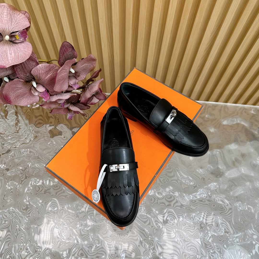 Hm Royal Loafer In Black Cowhide 102300
