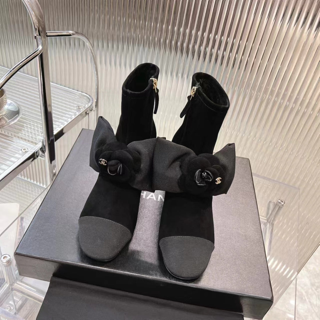 CC Short Boots 60MM Plain Black Camellia Suede