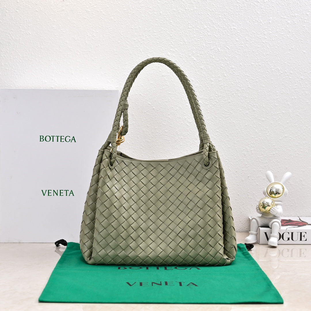 Bv 26S Parachute Bag Sage Green Intrecciato Leather 291405