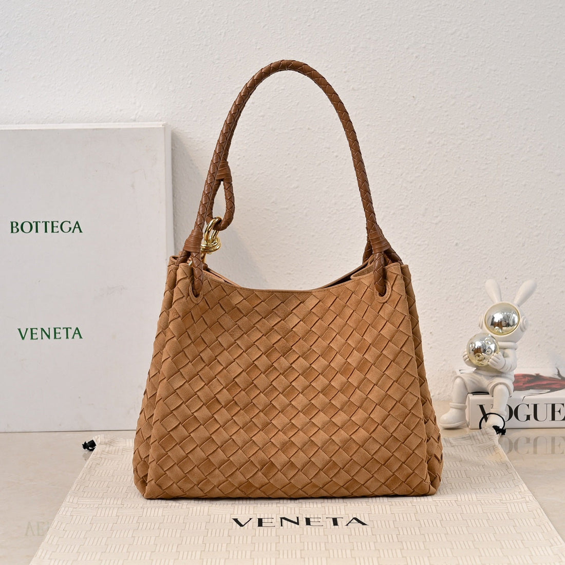 Bv 26S Parachute Bag Brown Intrecciato Suede 291415