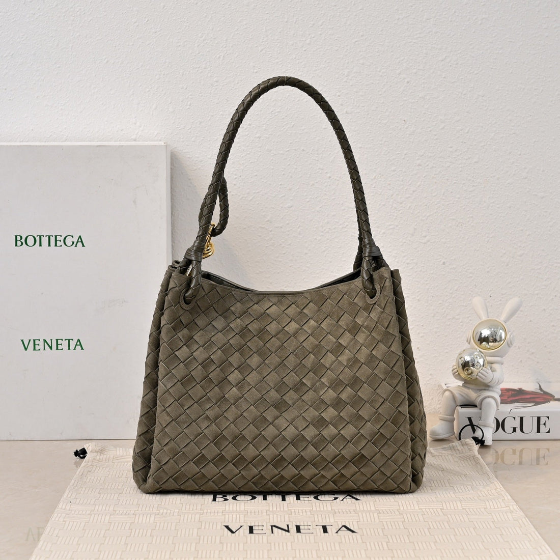 Bv 26S Parachute Bag Olive Intrecciato Suede 291417