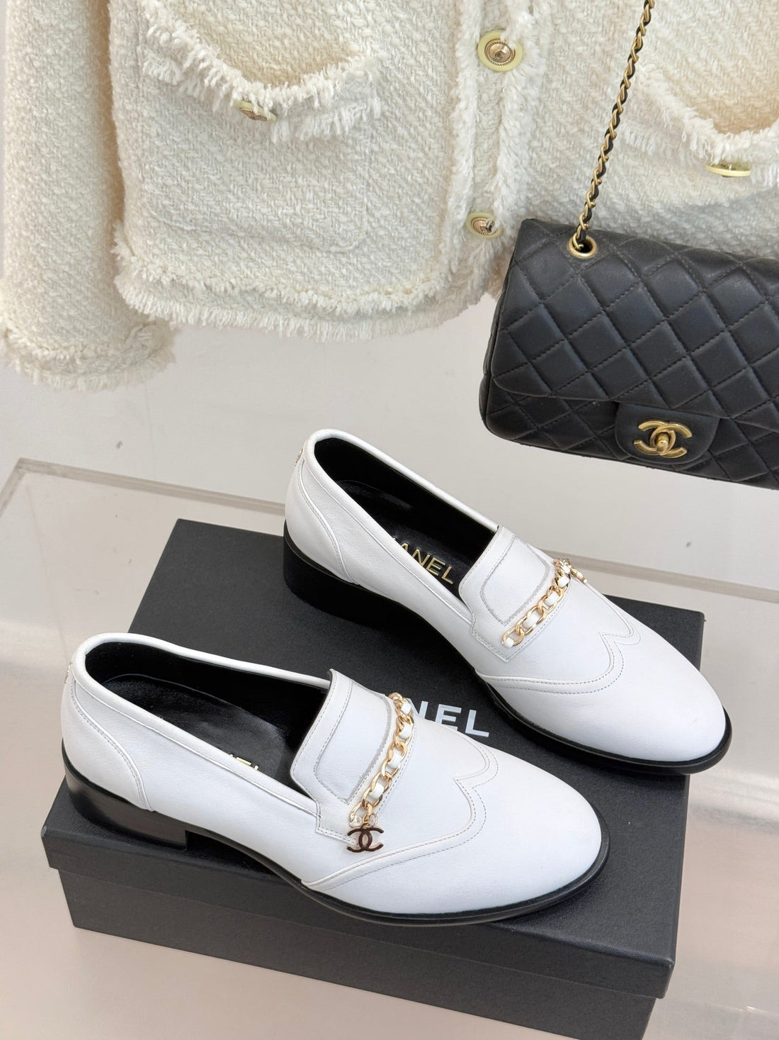 CC 25S Double C Buckle Loafers White Calfskin 557703