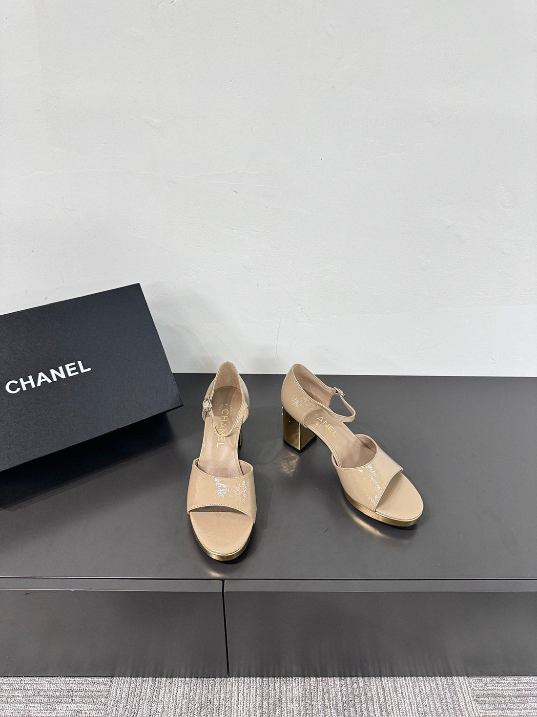Block Heel Sandals Beige Sheepskin