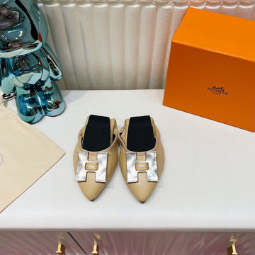 H-Buckle Balllet Flat Beige Calfskin