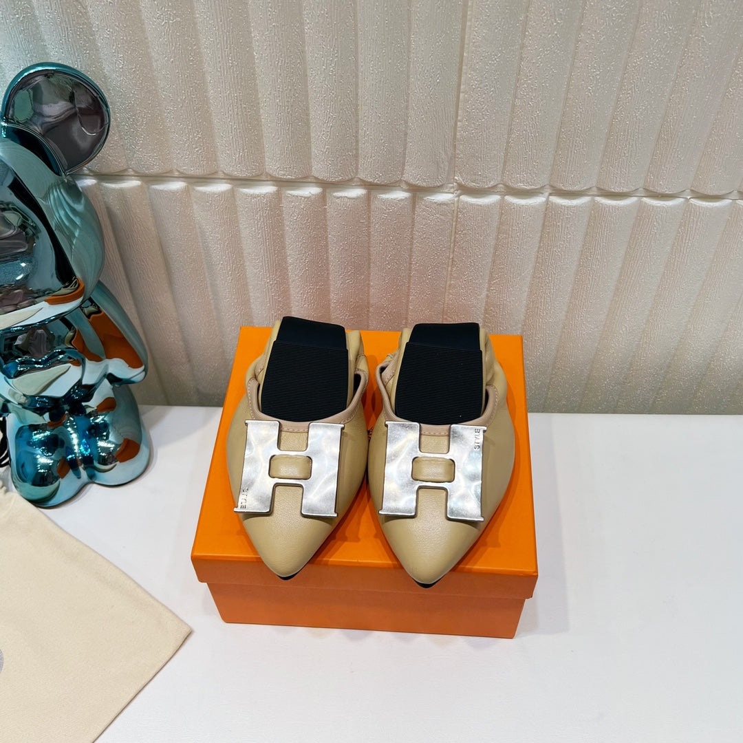 H-Buckle Balllet Flat Beige Calfskin