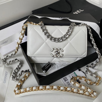 19 Woc 19CM White Lambskin Silver Hardware