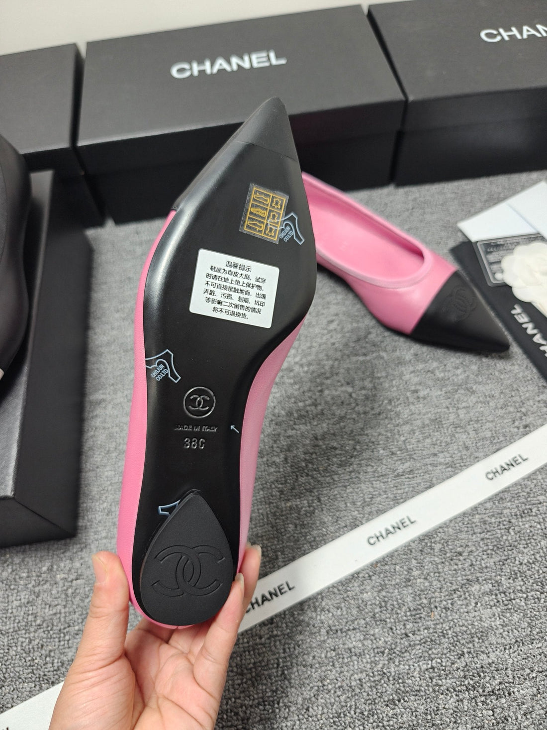 CC 26S Ballet Flat Black Pink Leather 681963