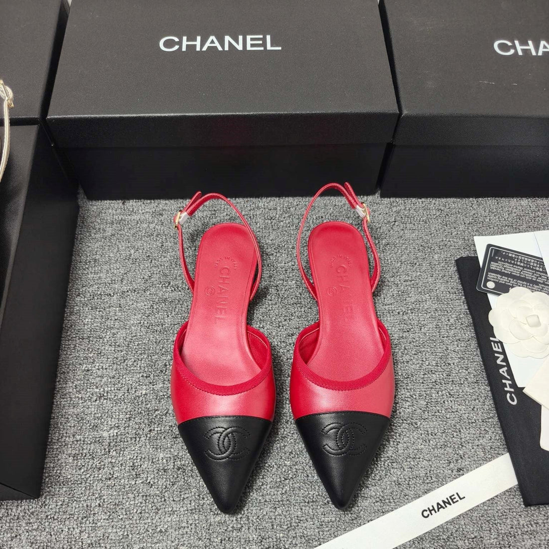 CC 26S Slingback Pointed Black Red Leather 681972