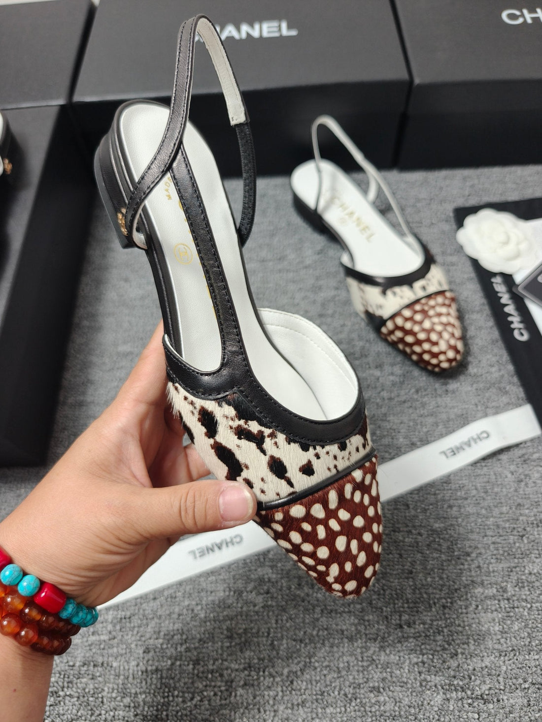 CC Ss 2026 Slingbacks Flat White Black Brown Calfskin Lambskin