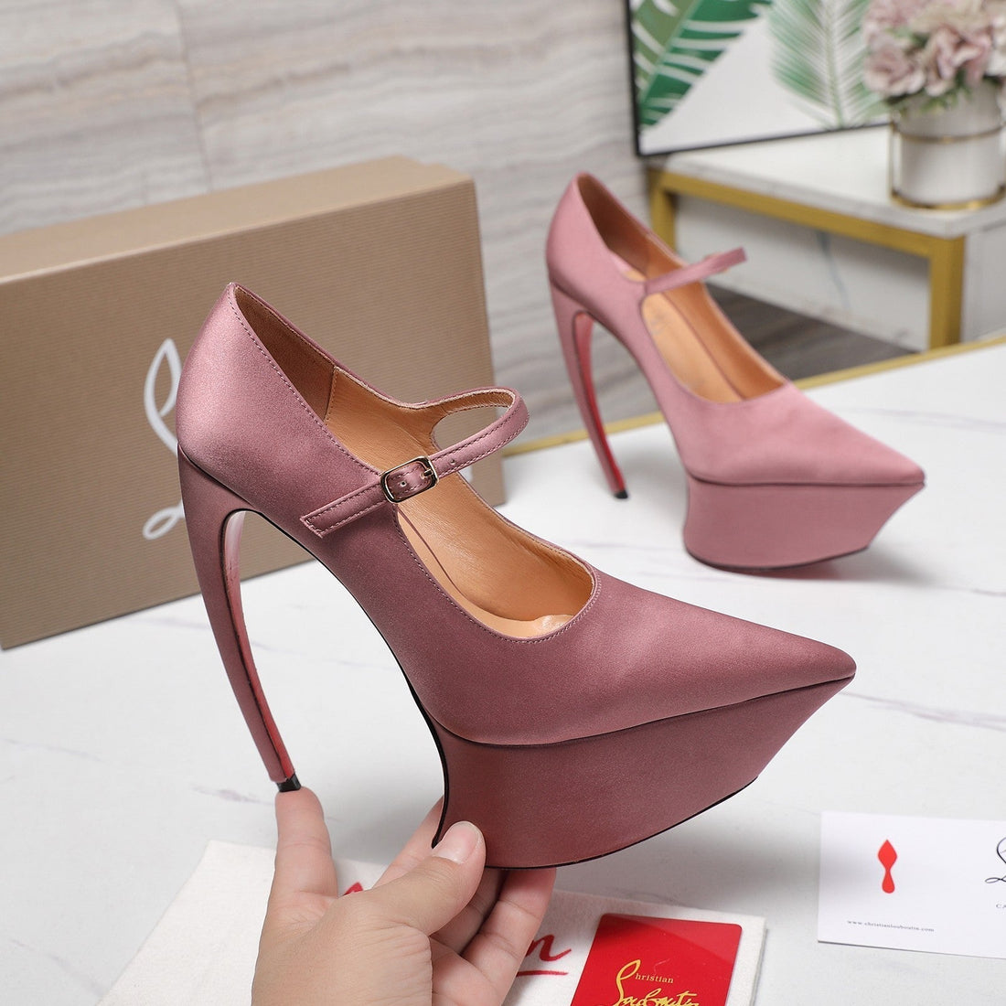 Cl Matières Fécales Platform Pumps 15CM Pink Satin 637889