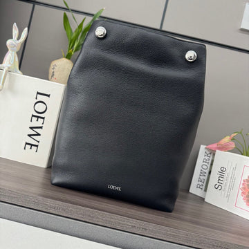 Loewe Pebble Hobo Black Smooth Calfskin