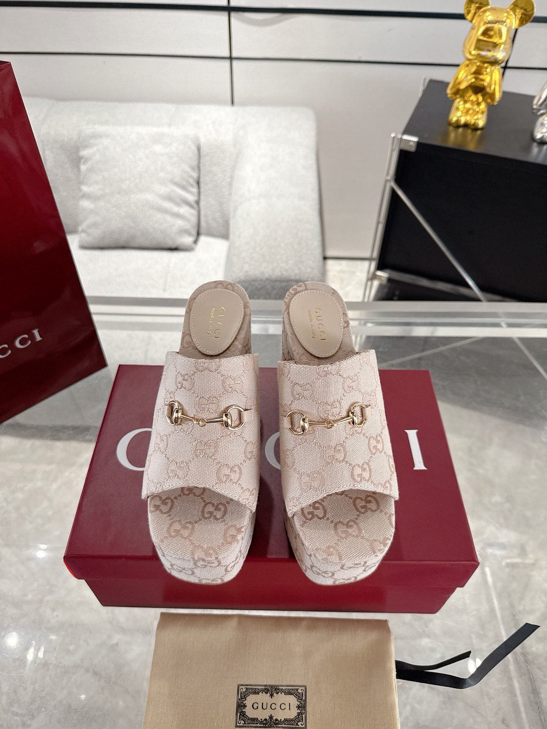 Gc Wedge With Horsebit Sandal Beige Canvas 292423