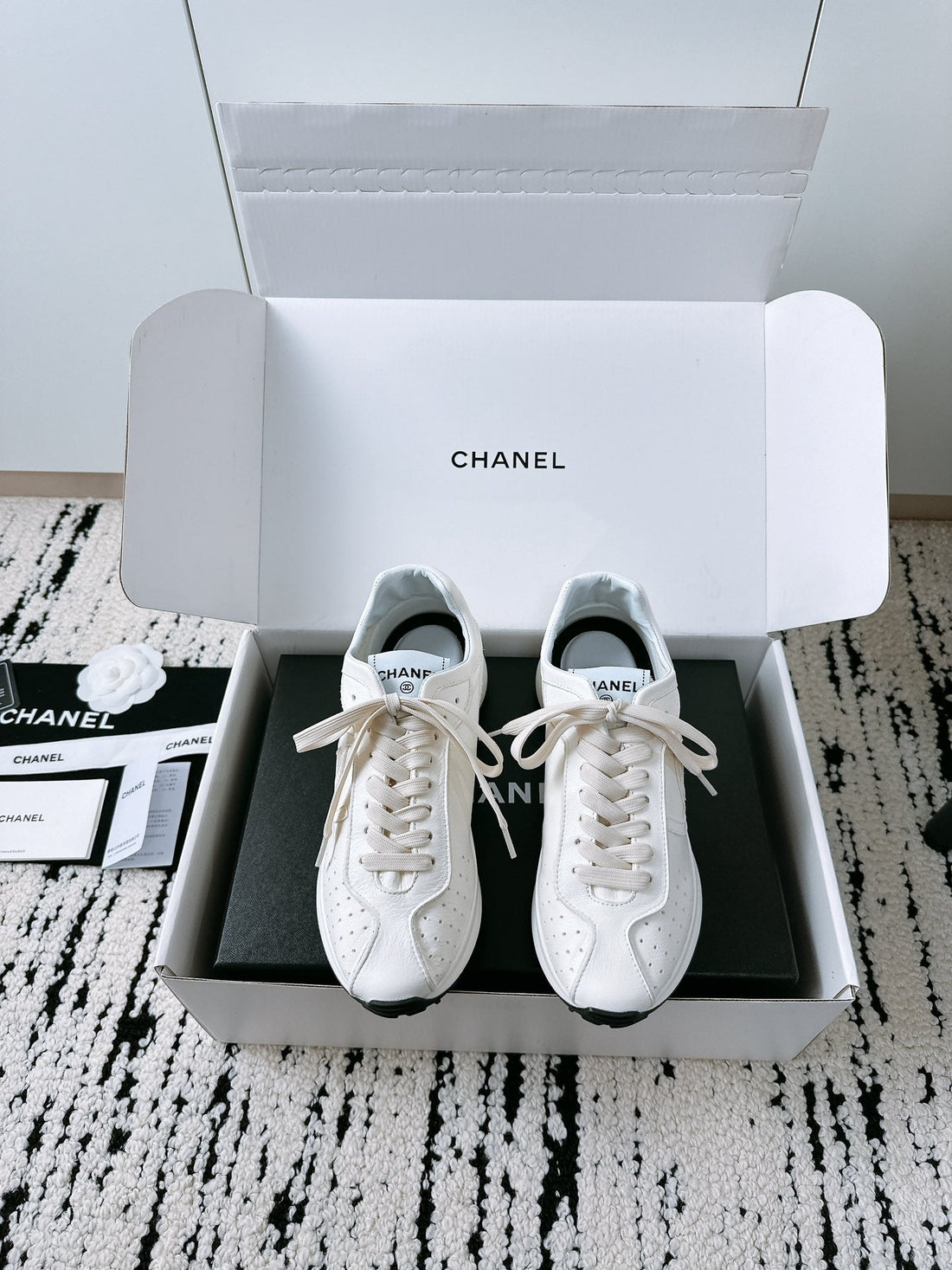 CC Sneaker 35MM In White Soft Cowhide 144691