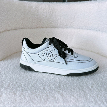 CC Sneaker In White Canvas Fabric 144501