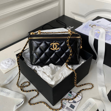 CC Vanity Case 19 Black Lambskin Gold Hardware