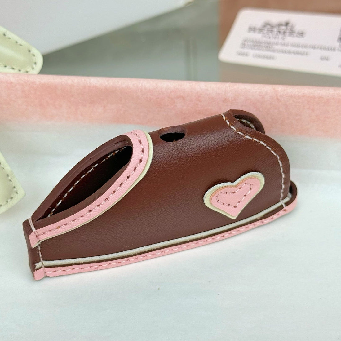 HM Rodeo Robeo Heart Pm Charm White Mix Chocolate Lambskin