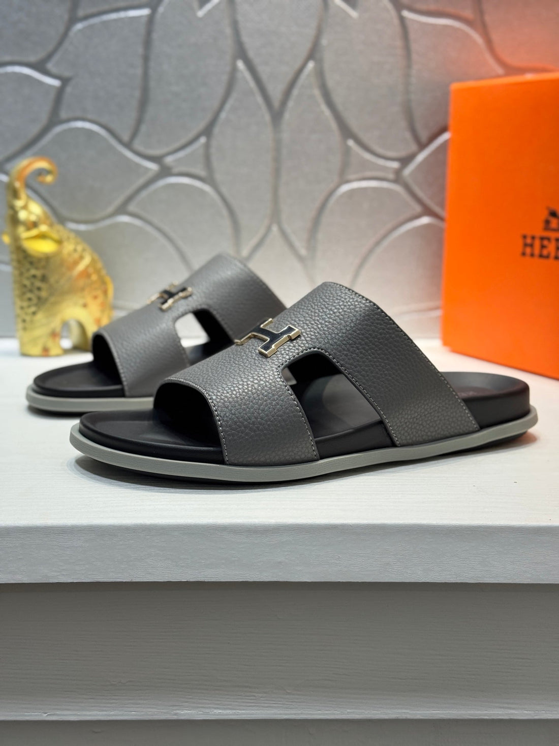 Hm Oran H Black Gold Buckle Slippers In Gray Cowhide 735245