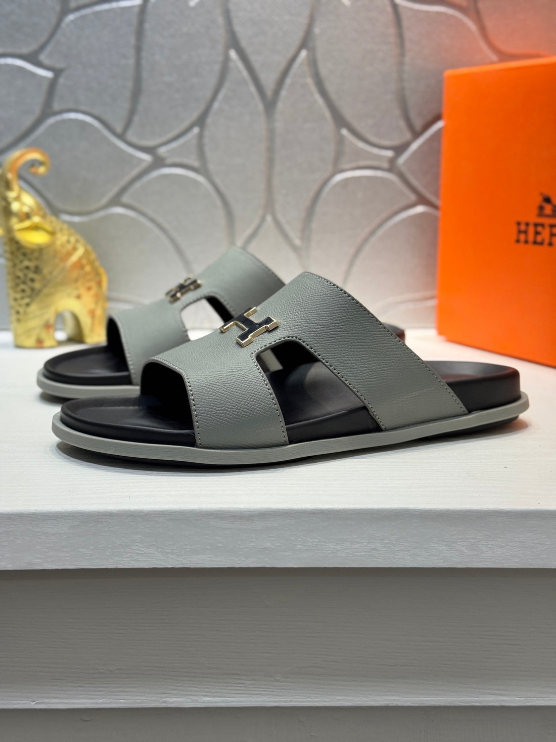 Hm Oran H Black Gold Buckle Slippers In Light Gray Cowhide 735251