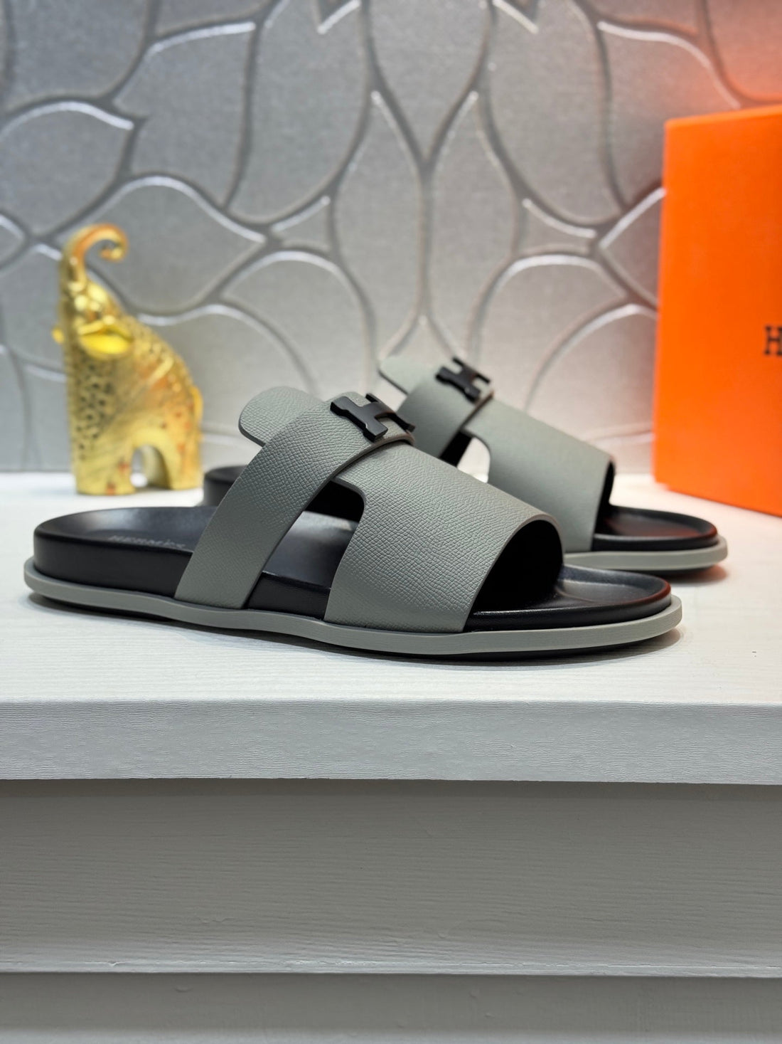 Hm Oran H Noir Buckle Slippers In Light Gray Cowhide 735258