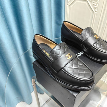 Moccasins Black Quilted Calfskin