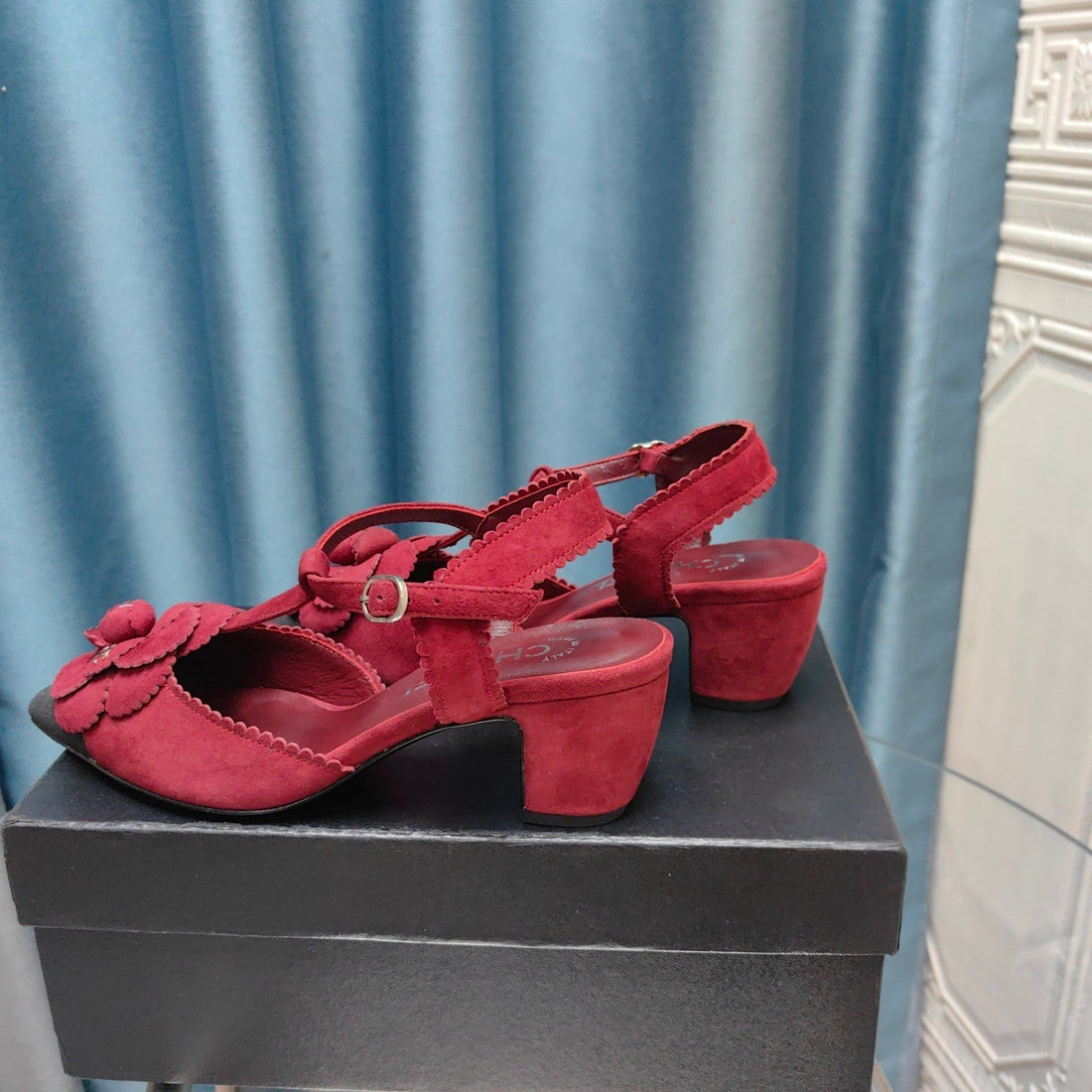 CC Camellia Sandal In Cherry Red Suede And Black Calfskin With Flower