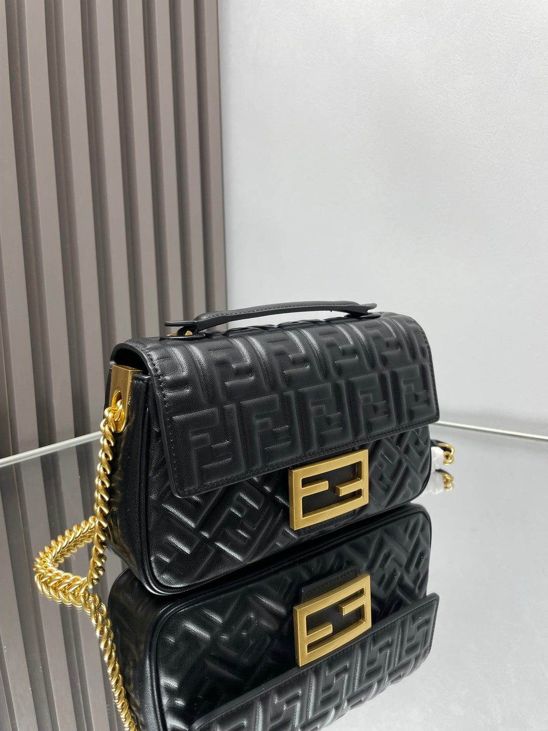 Fend Baguette 24 Bag With Ff Motif Black Leather Ghw