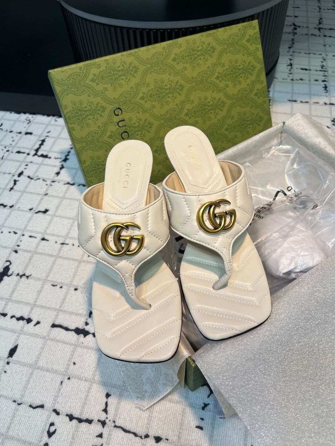GG Thong Sandals 55 White Calkskin