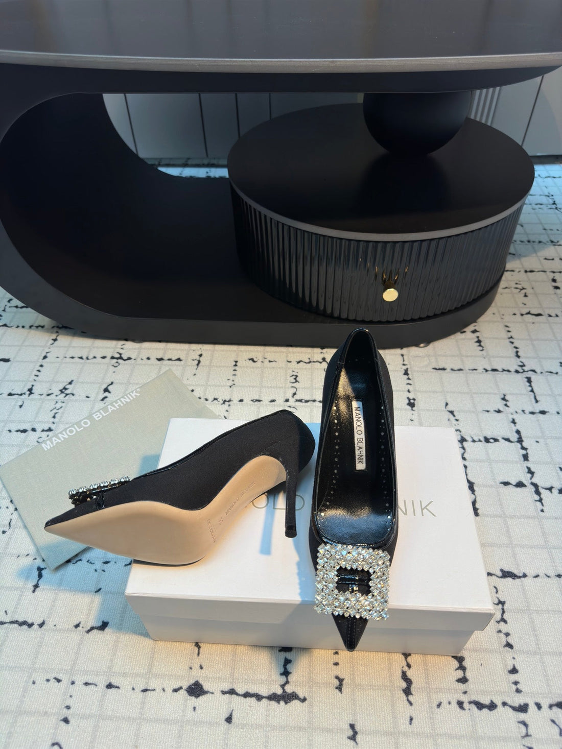 Hangisi 100 Black Linen And Leather Jewel Buckle Pumps 161067