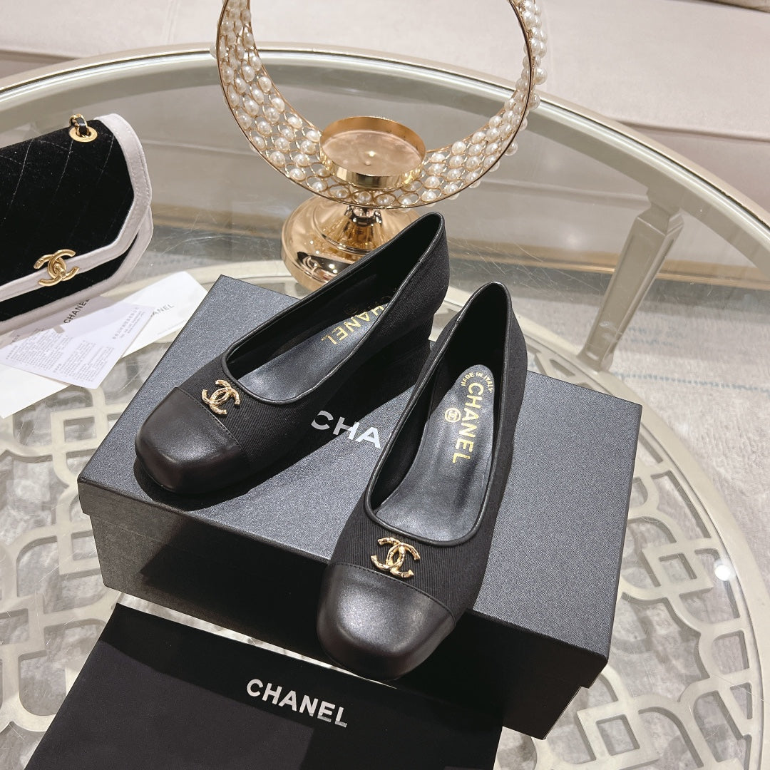 CC High Heels 35MM In Black Lycra Fabric And Lambskin 943276