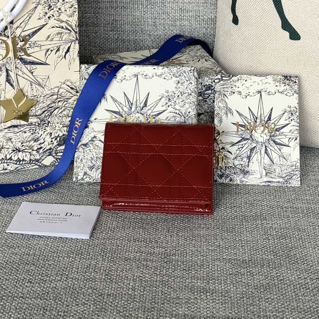 CD Caro 11CM Compact Wallet Shiny Red Calfskin