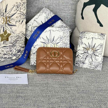 CD Logo Caro 11CM Compact Wallet Gold Calfskin