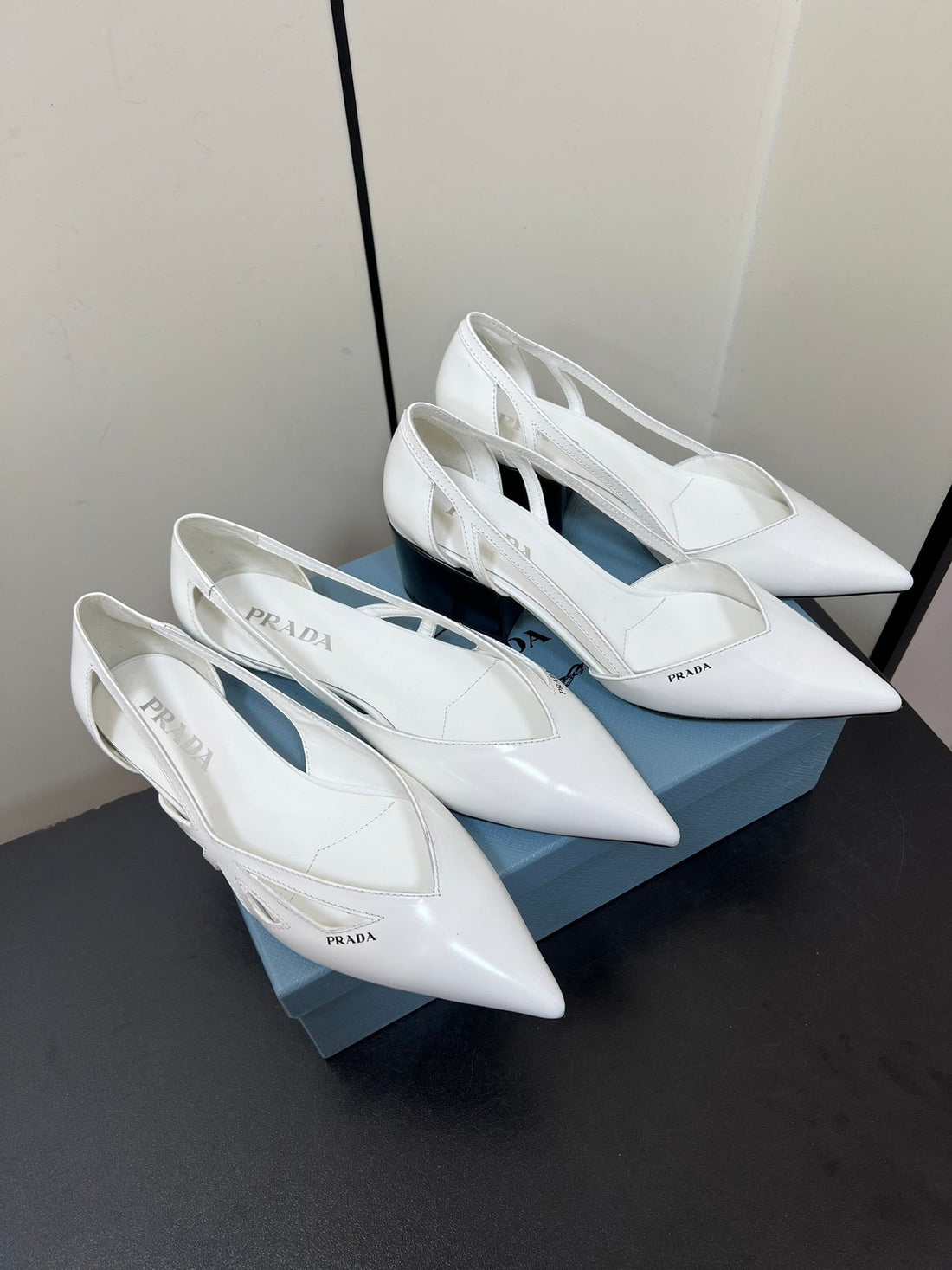 Brushed Cut-Out Ballerina Flat In White Calfskin