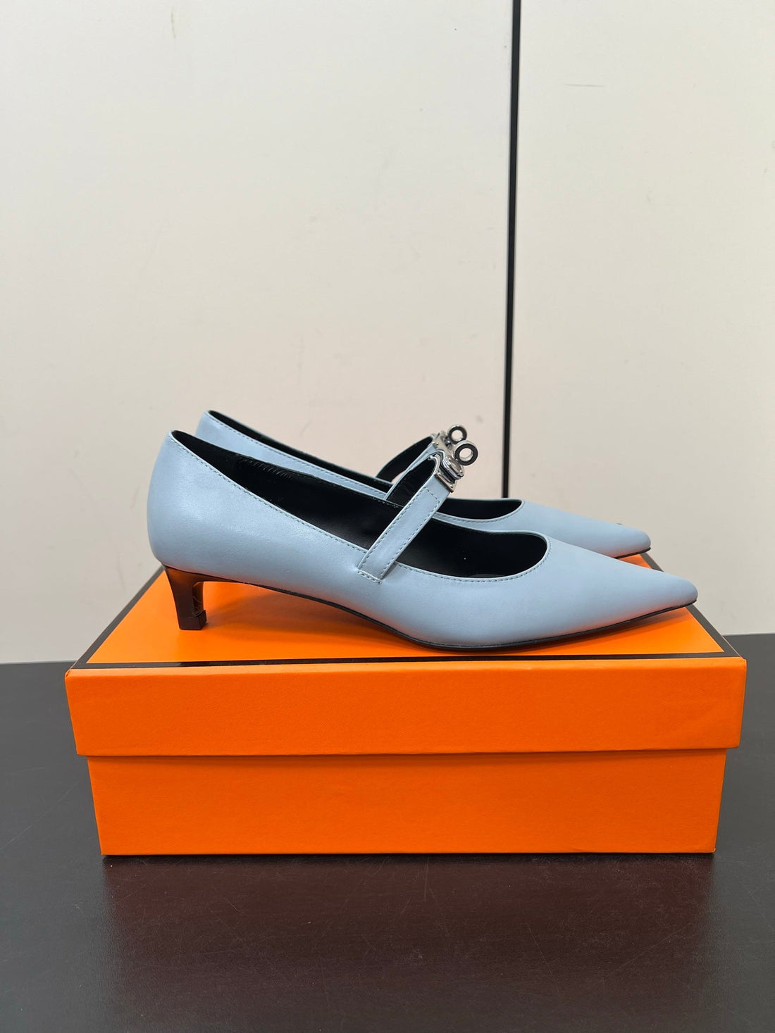 Hm 25C Kiara 40 Pump Baby Blue Calfskin 210278
