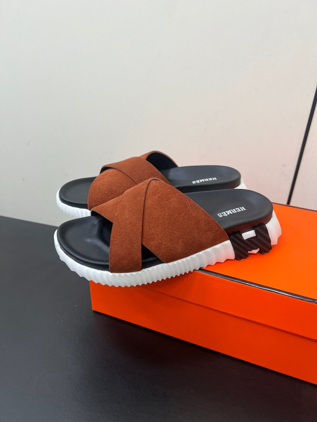 Hm Infra Slippers Brown Cowhide 315081