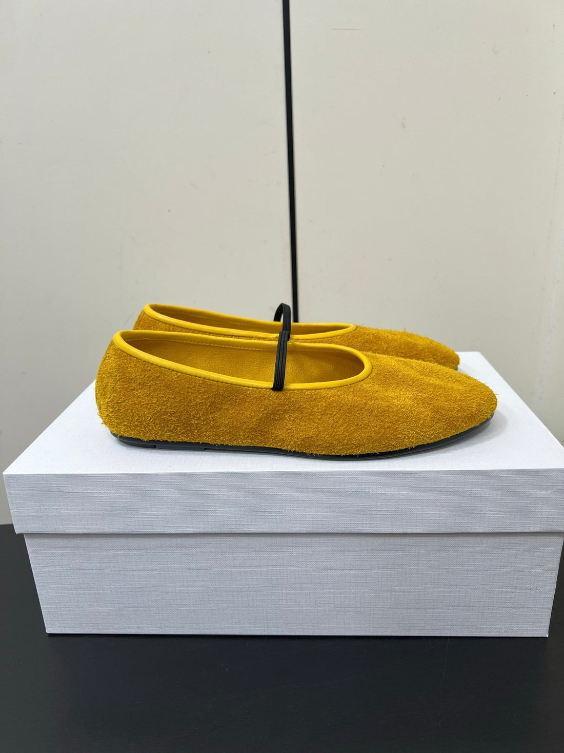 Elastic Ballet Slipper In Amber Gold Cow Suede 340037
