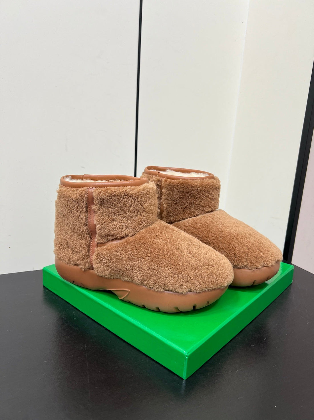 Bv Mini Snap Ankle Boot Brown Shearing 538960