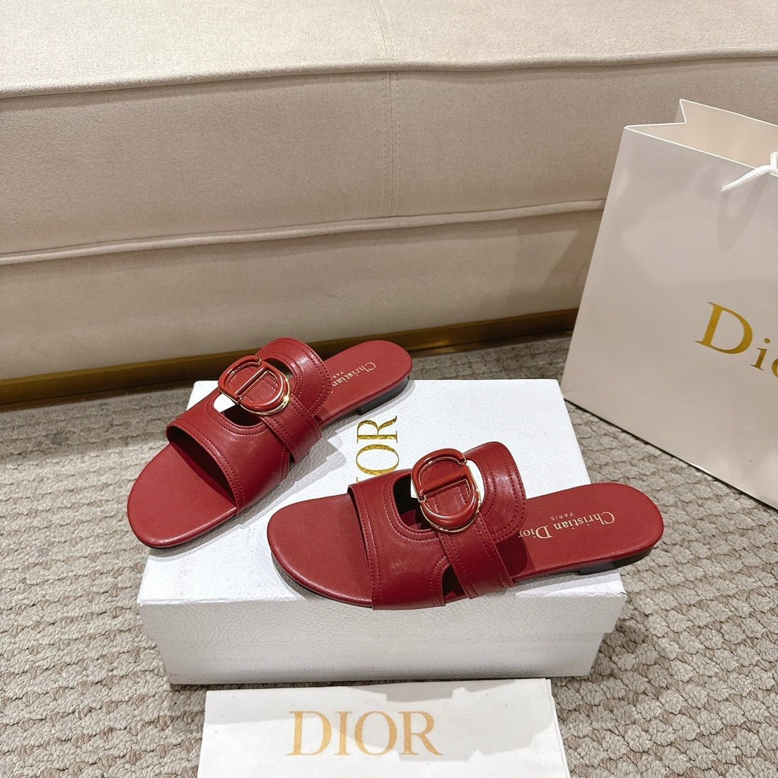 CD 25 Letter Hollow Flat Sandals Red Calfskin 396104