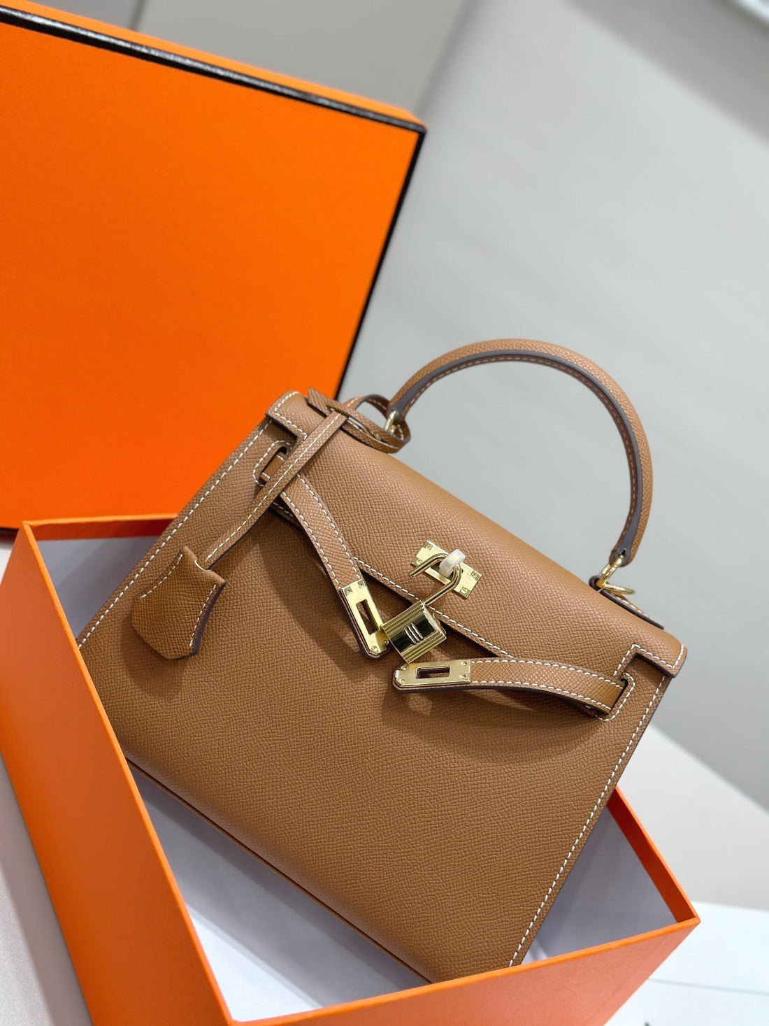 HM Kelly 25CM Gold Epsom Leather Gold Hardware